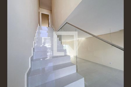 Escada de casa à venda com 3 quartos, 122m² em Estância Velha, Canoas