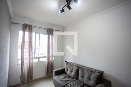 Sala de apartamento para alugar com 2 quartos, 43m² em Canhema, Diadema
