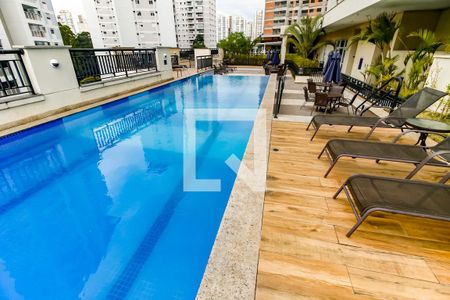 Apartamento à venda com 96m², 3 quartos e 2 vagasÁrea comum - Piscina