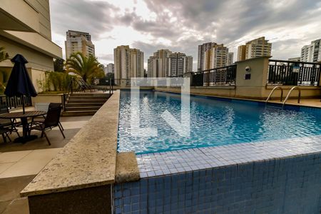 Apartamento à venda com 96m², 3 quartos e 2 vagasÁrea comum - Piscina