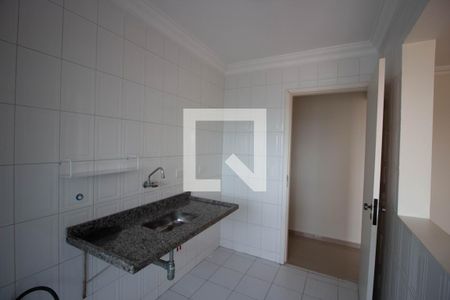 Cozinha de apartamento para alugar com 3 quartos, 77m² em Itaquera, São Paulo