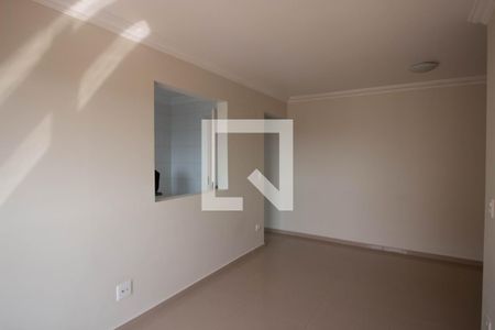 Sala de apartamento para alugar com 3 quartos, 77m² em Itaquera, São Paulo