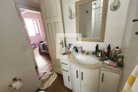 Apartamento à venda com 130m², 3 quartos e sem vagaBanheiro 