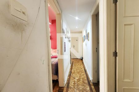 Corredor de apartamento para alugar com 3 quartos, 130m² em Laranjeiras, Rio de Janeiro