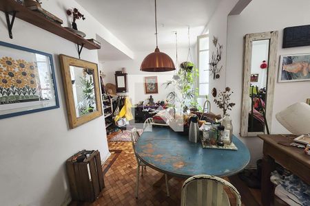 Apartamento à venda com 130m², 3 quartos e sem vagaSala