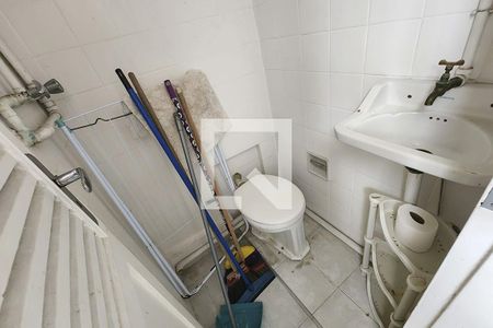 Apartamento à venda com 130m², 3 quartos e sem vagaÁrea de Serviço - Banheiro