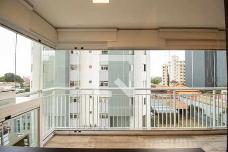Apartamento para alugar com 68m², 2 quartos e 1 vaga Apartamento para alugar com 68m², 2 quartos e 1 vagaVaranda / Quarto 1