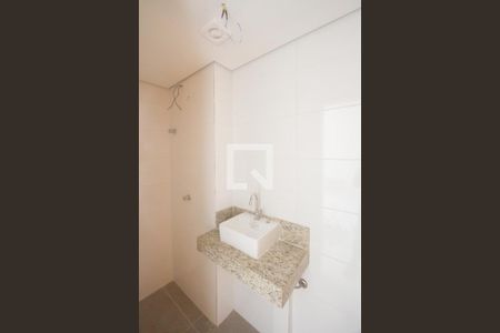 Banheiro de kitnet/studio à venda com 1 quarto, 25m² em Chácara Santo Antônio (zona Sul), São Paulo