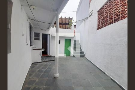 Casa para alugar com 30m², 1 quarto e sem vaga Casa para alugar com 30m², 1 quarto e sem vagaQuintal