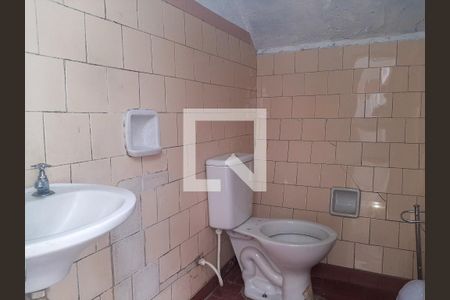 Casa para alugar com 30m², 1 quarto e sem vaga Casa para alugar com 30m², 1 quarto e sem vagaBanheiro