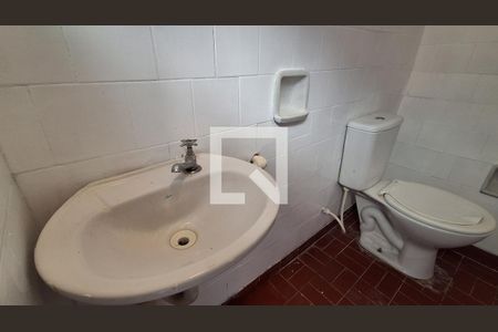 Banheiro  de casa para alugar com 1 quarto, 30m² em Nova Gerty, São Caetano do Sul
