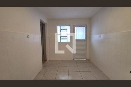 Sala/Cozinha  de casa para alugar com 1 quarto, 30m² em Nova Gerty, São Caetano do Sul