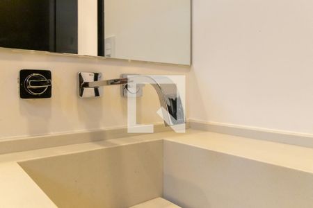 Casa de condomínio à venda com 282m², 3 quartos e 4 vagasBanheiro da suíte 3