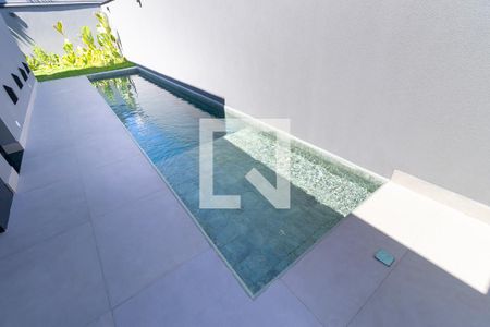Casa de condomínio à venda com 282m², 3 quartos e 4 vagasPiscina