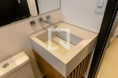 Casa de condomínio à venda com 282m², 3 quartos e 4 vagasBanheiro da suíte 3