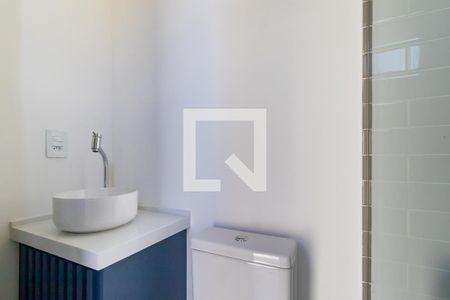 Casa de condomínio à venda com 282m², 3 quartos e 4 vagasBanheiro externo