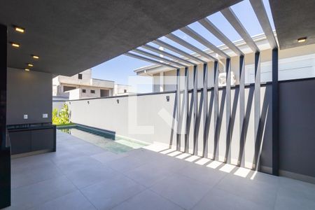 Casa de condomínio à venda com 282m², 3 quartos e 4 vagasQuintal