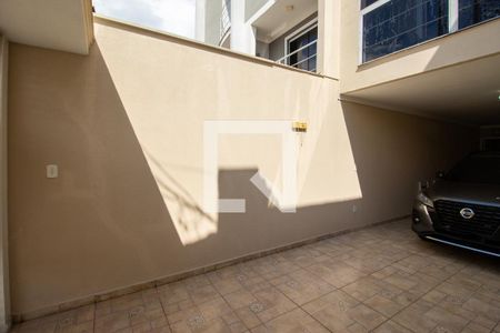 Casa à venda com 113m², 3 quartos e 3 vagasGaragem