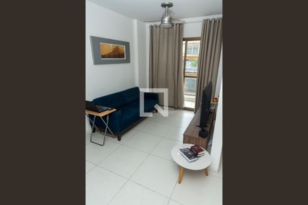 Sala de apartamento para alugar com 2 quartos, 65m² em Freguesia de Jacarepaguá, Rio de Janeiro