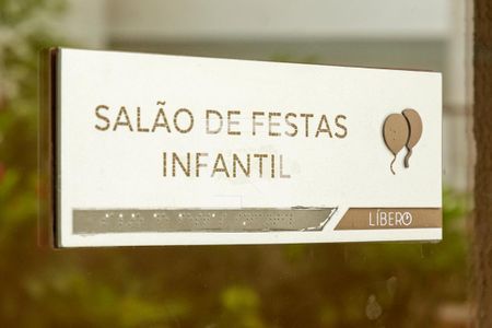 Apartamento para alugar com 65m², 2 quartos e 1 vagaÁrea comum - Salão de Festas Infantil