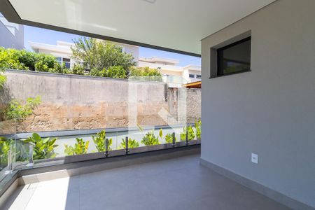 Casa de condomínio à venda com 383m², 4 quartos e 4 vagasVaranda da suíte 3