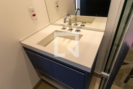 Banheiro da suíte 1 de casa de condomínio à venda com 4 quartos, 383m² em Swiss Park, Campinas