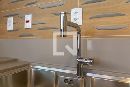 Casa de condomínio à venda com 383m², 4 quartos e 4 vagasCozinha - Torneira