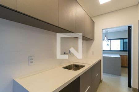 Casa de condomínio à venda com 383m², 4 quartos e 4 vagasÁrea de serviço