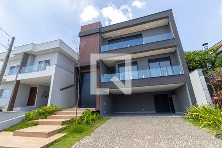 Casa de condomínio à venda com 383m², 4 quartos e 4 vagasFachada