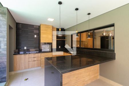 Casa de condomínio à venda com 383m², 4 quartos e 4 vagasChurrasqueira