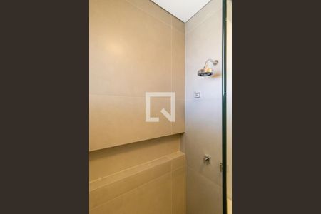 Casa de condomínio à venda com 383m², 4 quartos e 4 vagasBanheiro da suíte 3