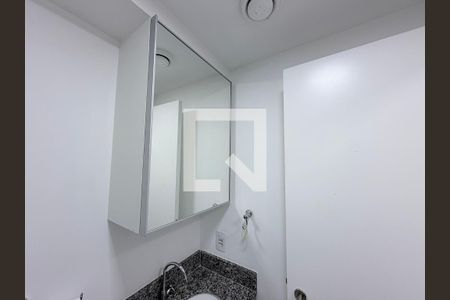 Banheiro de apartamento para alugar com 1 quarto, 23m² em Quarta Parada, São Paulo