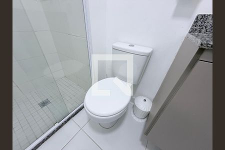 Banheiro de apartamento para alugar com 1 quarto, 23m² em Quarta Parada, São Paulo