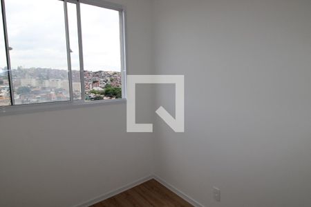 Quarto 2 de apartamento para alugar com 2 quartos, 35m² em Jardim Miriam, São Paulo