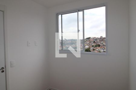 Quarto 2 de apartamento para alugar com 2 quartos, 35m² em Jardim Miriam, São Paulo