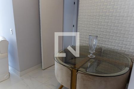 Sala de apartamento à venda com 2 quartos, 59m² em Vila Yara, Osasco