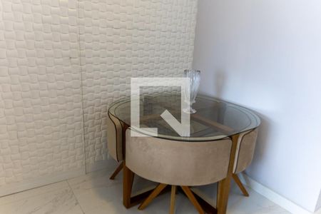 Sala de apartamento à venda com 2 quartos, 59m² em Vila Yara, Osasco