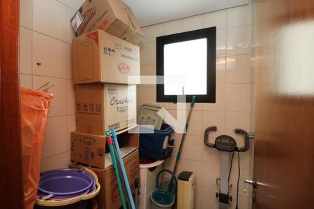 Apartamento à venda com 216m², 3 quartos e 2 vagasBanheiro de serviço