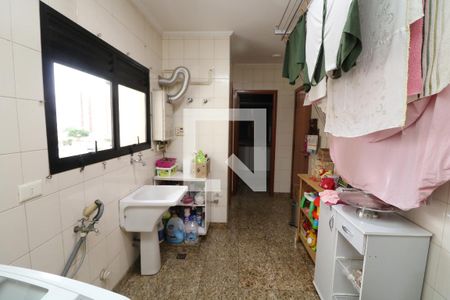 Apartamento à venda com 216m², 3 quartos e 2 vagasÁrea de Serviço