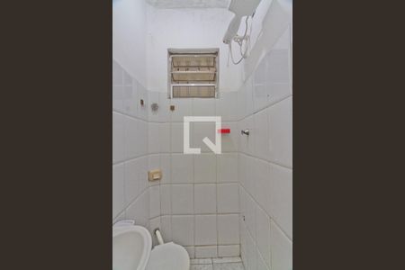 Banheiro de casa para alugar com 1 quarto, 45m² em Vila Baruel, São Paulo