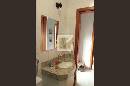 Apartamento à venda com 130m², 3 quartos e 2 vagas banheiro 02