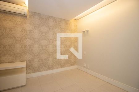 Apartamento para alugar com 110m², 3 quartos e 1 vagaSuíte 