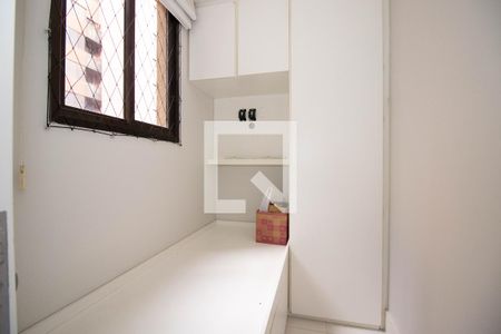 Apartamento para alugar com 110m², 3 quartos e 1 vagaQuarto de Serviço