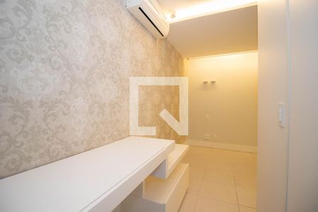 Apartamento para alugar com 110m², 3 quartos e 1 vagaSuíte 