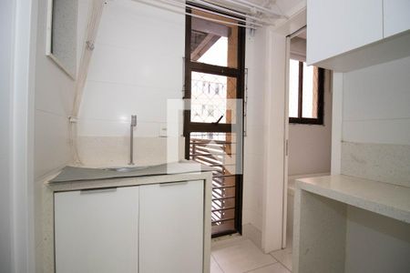 Apartamento para alugar com 110m², 3 quartos e 1 vagaÁrea de Serviço