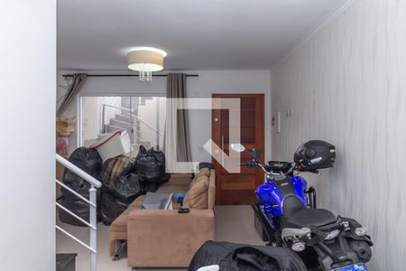 Sala de casa de condomínio para alugar com 2 quartos, 80m² em Vila Divina Pastora, São Paulo