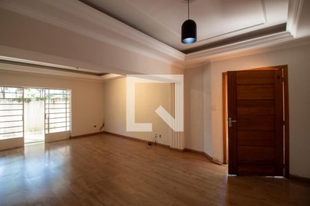 Sala de casa para alugar com 3 quartos, 230m² em Granja Julieta, São Paulo
