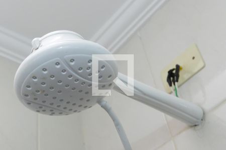 Chuveiro  de casa de condomínio à venda com 2 quartos, 63m² em Vila Campanela, São Paulo