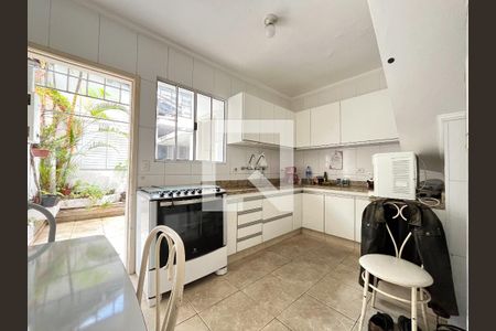 Casa à venda com 120m², 3 quartos e 1 vaga Casa à venda com 120m², 3 quartos e 1 vagaCozinha