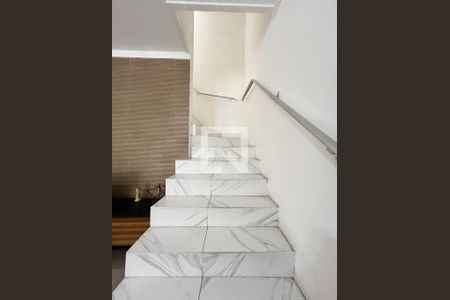 Escada de casa à venda com 3 quartos, 120m² em Vila Santa Catarina, São Paulo